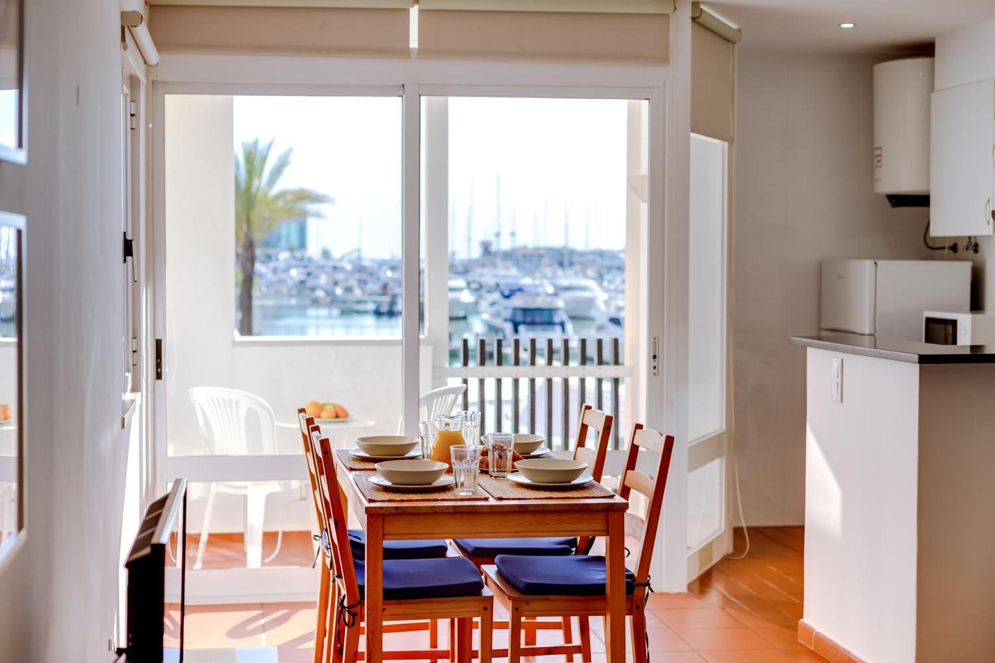 Al - Apartamento Vista Marina 1 Виламура Экстерьер фото